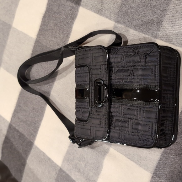 Vera Bradley Black Quilted Shoulder Bag - Picture 1 of 9